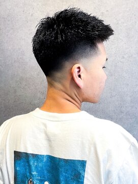 フジヤマバーバーショップ アジト(FUJIYAMA BARBER SHOP ajito) フェードフルパートクロップ【田中美旺】b618