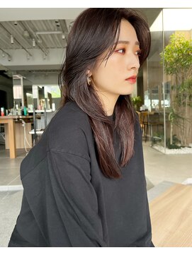 ミンクス 原宿店(MINX) 表参道　レイヤーカット　ミディアムレイヤー　韓国レイヤーヘア