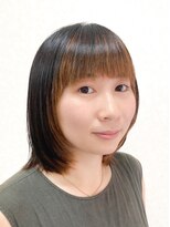 黄ぐまくん美容室 ミディアムレイヤー