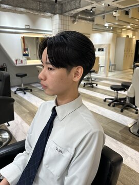 ルースト 京都河原町店(ROOST) ナチュラルセンターパートニュアンスパーマ