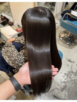 リラエ(Lyrae)&nbsp;縮毛矯正/髪質改善/美髪カラー/トリートメント【大阪/西梅田】