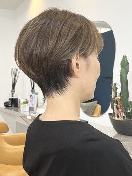 ファチュール(fAture.) 40代50代60代くびれショート愛され脱白髪染めオリーブグレージュ