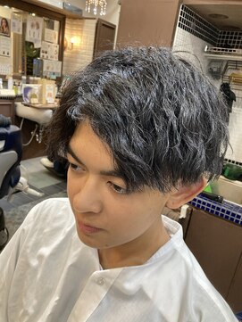 ルピナス 中田(Lupinus) アップバングツイストスパイラル