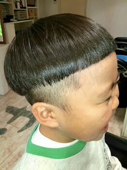 フュゼ(fusee)の写真/【月見山駅徒歩3分】美容室とバーバーの要素を兼ね備える『fusee』 キッズカットもお任せください☆