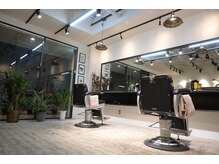 スワッグバーバースタジオ(SWAG BARBER STUDIO)