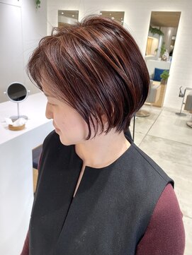 ステアケース 武蔵小杉店(stair:case) 大人ショート/ショートボブ/白髪ぼかしハイライト/武蔵小杉