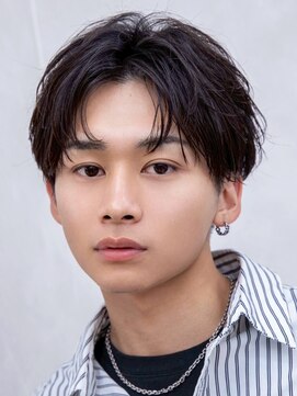 ルーシー 名古屋栄(LUCEY) センターパートニュアンスパーマフェザーパーマ波巻きパーマ