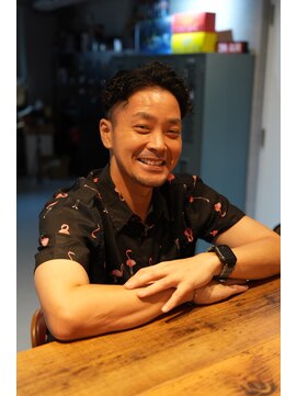 エスケイブ(S/CAVE) 大人の色気たっぷり！メリハリスパイラルショート