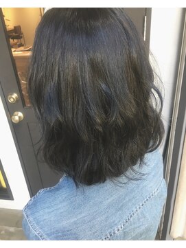 オリ(oli) 暗髪　透明感　外国人風　アディクシーアイスグレー