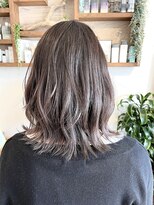 リライズ(RE.rise)&nbsp;艶もあってフワッとボリュームもあるナチュラルスタイル