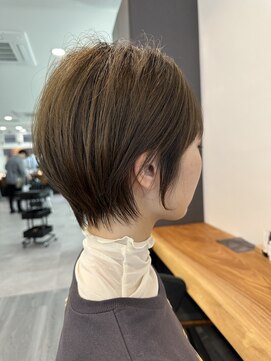 ビューエヒメ(VIEW EHIME) 大人ラフウェーブ外ハネボブダークブラウンスウィングショート