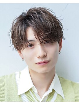 オーシャントーキョー シブヤジンナン(OCEAN TOKYO shibuya JINNAN) ツーブロック束感ランダムセンターパート