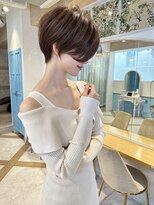 ロンド ストラーダ 心斎橋(Lond strada)&nbsp;ショート×ハイライト白髪ぼかし×マチルダボブ[心斎橋]