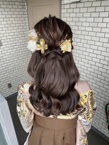 ソノ(sono)&nbsp;ハーフアップ　アップヘア　袴ヘアセット　お呼ばれ　金箔