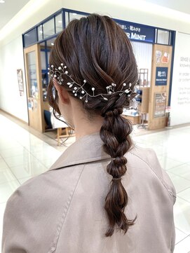 ガーデン ムサシコスギ(GARDEN MUSASHIKOSUGI) ヘアアレンジ ヘアセット 編みおろし お呼ばれアレンジ