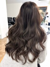 《*お客様にずっと寄り添ってくれる美容室*》JIL BLANがお届けする、ハイライト後の次回カラー提案[京都]