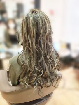 トゥルース 我孫子店(TRUTH) グレージュ×ハイライト