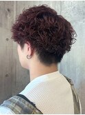 ワインレッド メンズパーマ ツーブロック ナチュラルパーマ