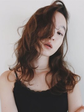 シキムーン 横浜(siki MOON) ハイライトカラー/くびれヘア/ニュアンスパーマ[横浜/横浜駅]