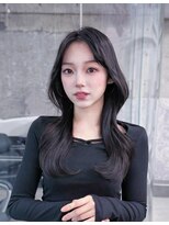 フィヴェント(Fivent) 黒髪韓国小顔レイヤーイメチェン暗めオリーブグレークラゲヘアー