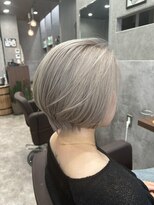 ロカフェローズ 横浜 桜木町(LOCA FELLOWS) ホワイトミルクティーベージュ/関内.桜木町