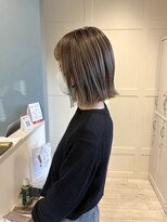 カイ(kai)&nbsp;白髪ぼかしハイライトカラー