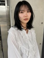 スノッブエモア(SNOB emoi)&nbsp;黒髪ミディアムレイヤー×シースルーバング｜顔まわりレイヤー