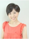 フロントアシンメトリーショートボブ