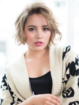 クアトログランシュ ひたちなか店(QUATRO×GranCieux) 【QUATRO】クラシカル×ミルクティーカラー×グランジパーマ