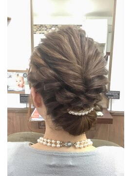 サロンド クラフト(salon de craft) クラシカルなパーティーアップシニヨンスタイル♪