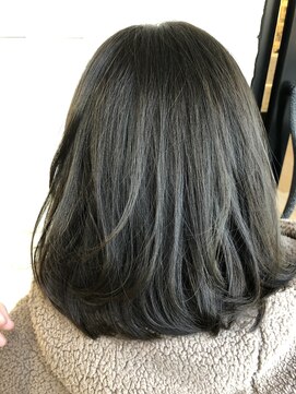 ブランシェ神領店 暗くても透明感☆ブルーブラック☆《高橋》