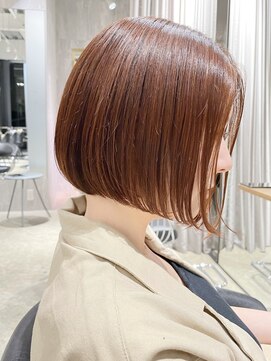 ローマー(ROAMER omotesando) 前下がりボブ