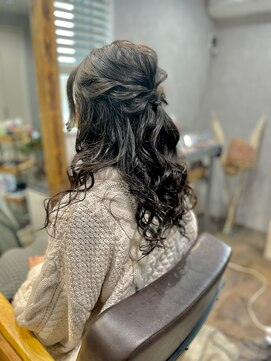 ベルトオブヴィーナス(Belt of venus) フワフワハーフアップアレンジ