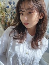 お気に入りの美容師が見つかれば、特別価格から指名料（500円～）が加算されます。