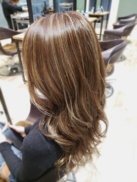 ナチュラル 池袋店(Natural) ハイトーンハイライト ミルクティーベージュ