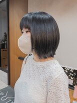 ノア(noa.)&nbsp;透け感たっぷりなダークグレーカラー