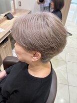 アッシュ 下丸子店(Ash) 脱白髪染めハイライトで作るグレイベージュカラー