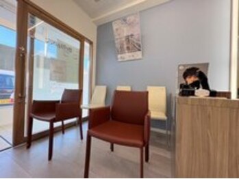 ブリランス 5丁目通店の写真/【髪のお悩みご相談ください♪】髪質や骨格、クセを見極めて、あなたに似合うスタイルをご提案！