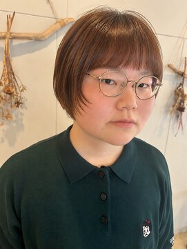 ニナル(Ninal) メガネに似合う丸みショート