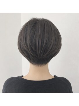 アンリエラ(Unliera) 30代40代/丸みショート/グレージュ/松山美容室