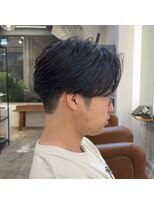 アンバーグリーム(AMBERGLEAM)&nbsp;刈り上げセンターパートマッシュ