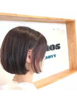 コスモス ヘアーアンドビューティー(Kosmos HAIR&BEAUTY)&nbsp;アゴ・ライン・ボブ