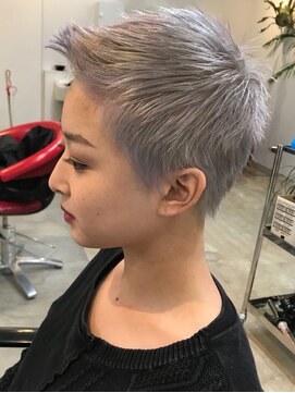 ナイーブヘアデザイン(NAiVE HAIR DESIGN) 【NAiVE hair】シルバーカラーxベリーショート