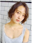 「THREE」くせ毛風無造作ボブ×暗髪アッシュ
