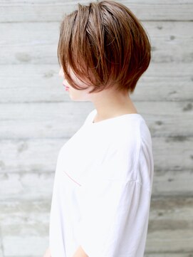 バース(BIRTH) 天神【BIRTH】エッジショート×ベージュカラー