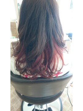 クララ ヒタチナカ(CLALA Hitachinaka) 20代30代◎　インナーカラー×シャイニーレッド