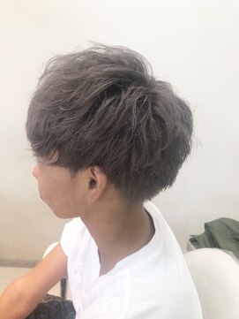 ワンズ 竜王店(ONE'S) ツーブロ×刈り上げ