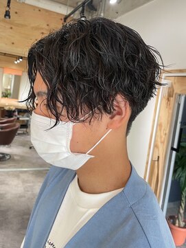 クオル 立川(QOL) センターパートツイストスパイラルパーマメンズマッシュパーマ