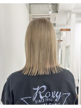 ゴウトゥデイ 横須賀店(GO TODAY) 切りっぱなしロブ / ホワイトベージュ