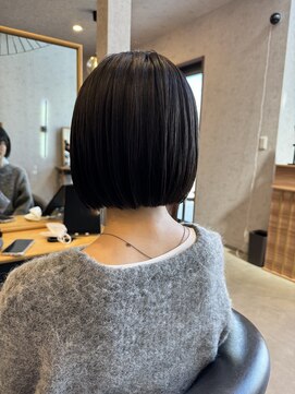 クオン 伊勢崎(QUON.) ミニボブ